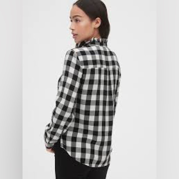 GAP Buffalo plaid Ruffle Popover Blouse Black and white buffalo check  size M - Picture 3 of 11